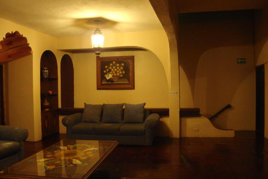28 De Abril Bed & Breakfast 3*
